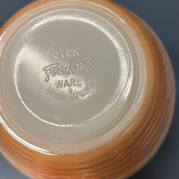 Vintage Fire King Luster Bowl With Handle Peach Iridescent Beehive Ovenware Soup - Picture 6 of 7